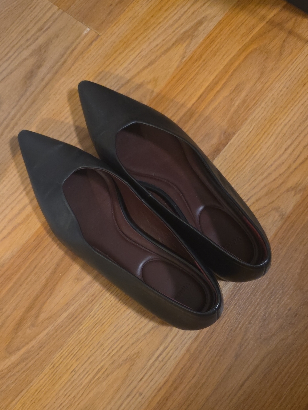 Vince Black Pointed-Toe Flats